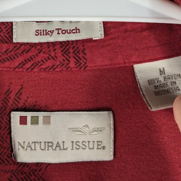 Natural Issue Mens M Rayon Camp Shirt Red Palm Leaf Print Button Front Silky Top - Picture 2 of 6
